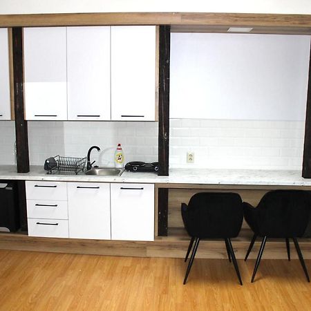 Krásny priestranný slnečný apartmán v centre mesta Trenčín Exterior foto